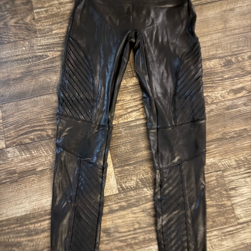 Spanx Black Faux Leather Moto Leggings M